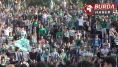 Böyle kutlama görülmedi, taraftarlar geceyi aydınlattı.