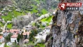 Taştan fışkıran ’draba çiçekleri’ ilgi çekiyor