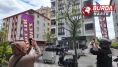 Bahar bereketiyle geldi: Yüzlerce arı şehir içinde yuva yaptı