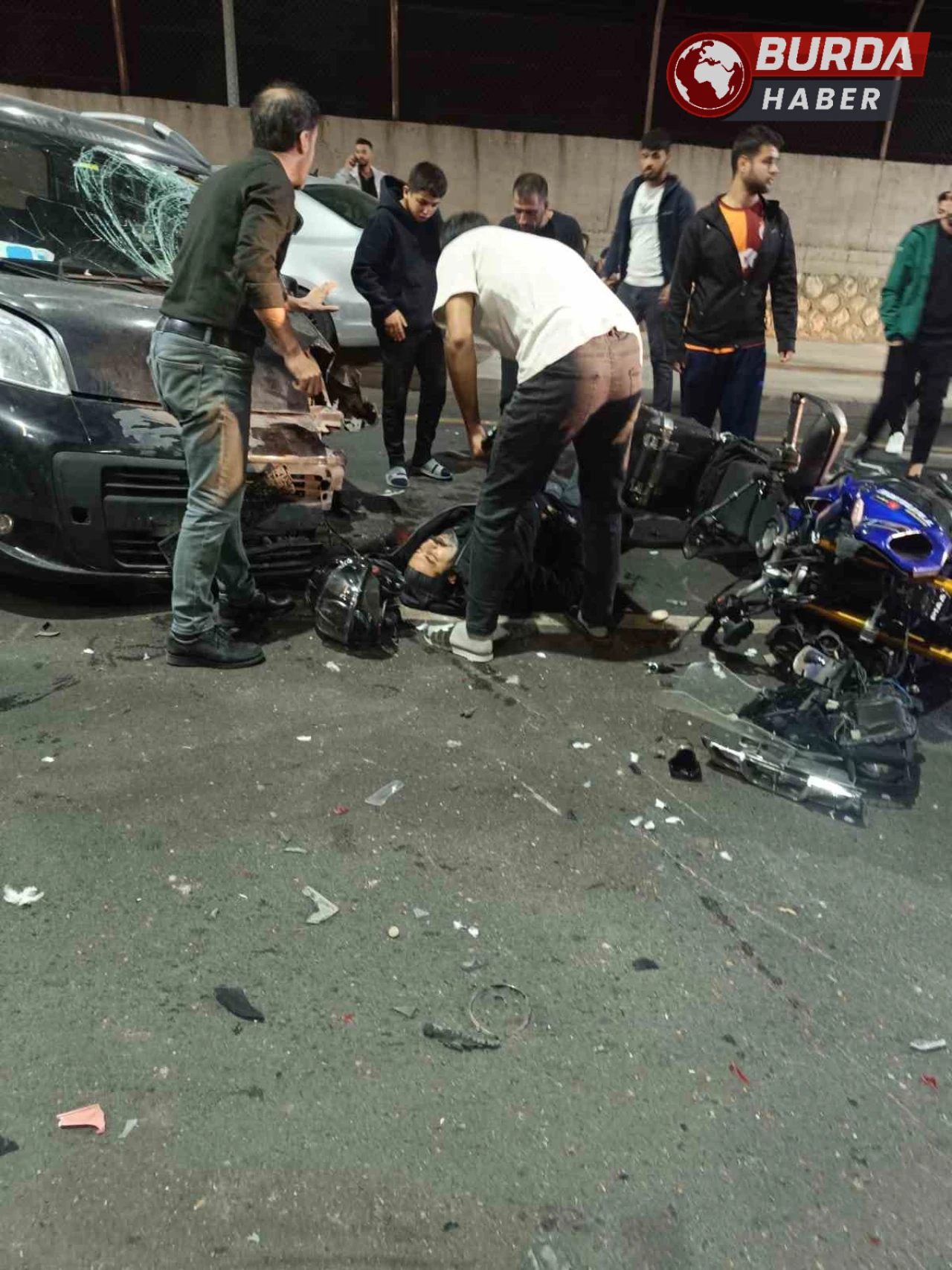 Batman'da meydana gelen zincirleme kazada 6 kişi yaralandı