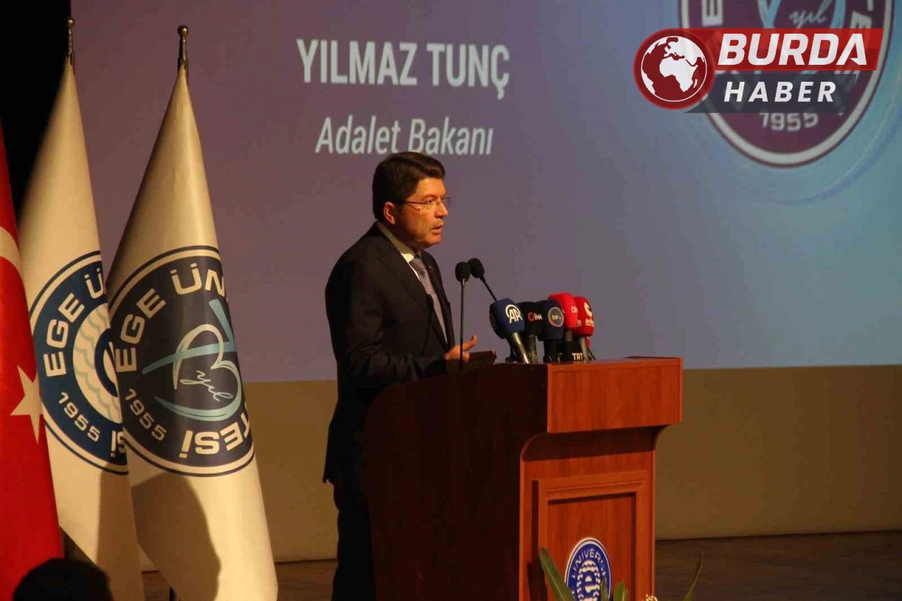 Adalet Bakanı Yılmaz Tunç, Yeni Anayasa Gerekliliğini Vurguladı.
