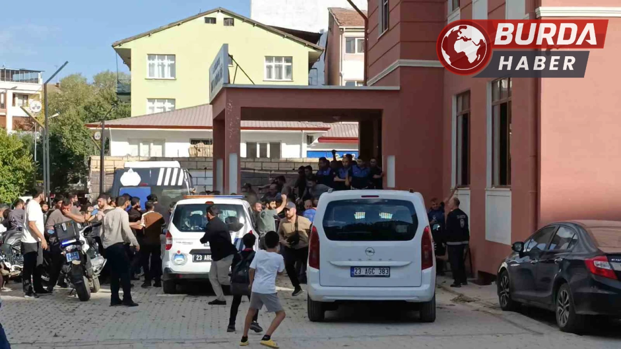 Elazığ’da Furkan Hareketi üyelerinden Zabıta Müdürlüğüne baskın