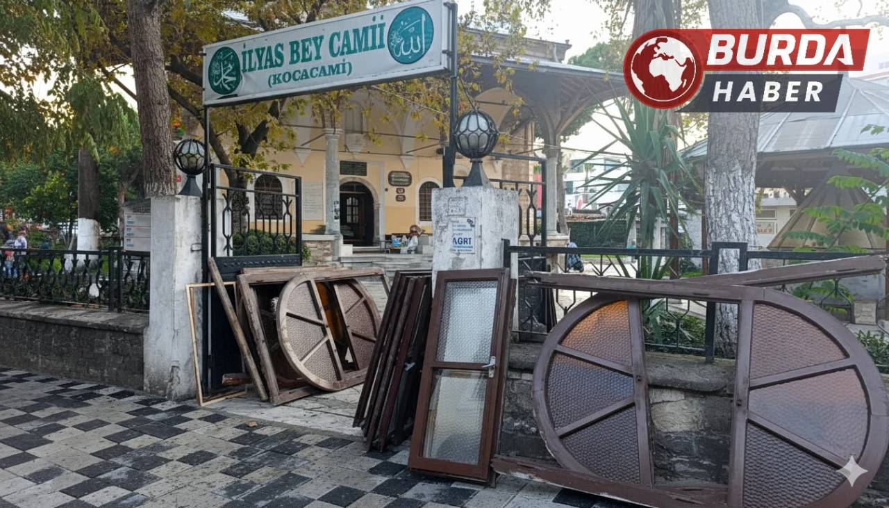 Söke'nin Tarihi Koca Camii'nde Restorasyon Çalışmaları Başladı