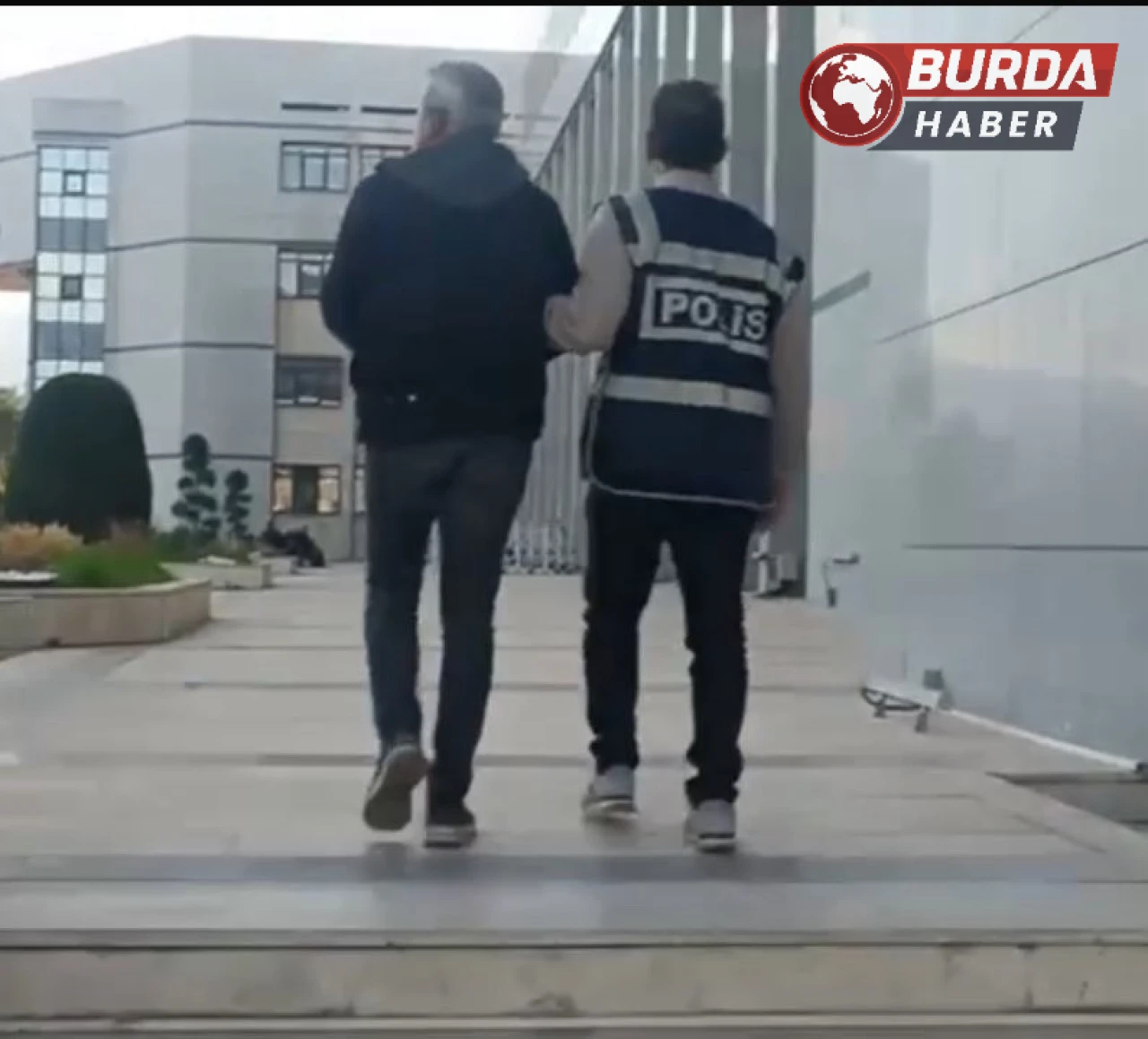 Denizli'de 125 Yıl ile Aranan 8 Şahıs Yakalandı