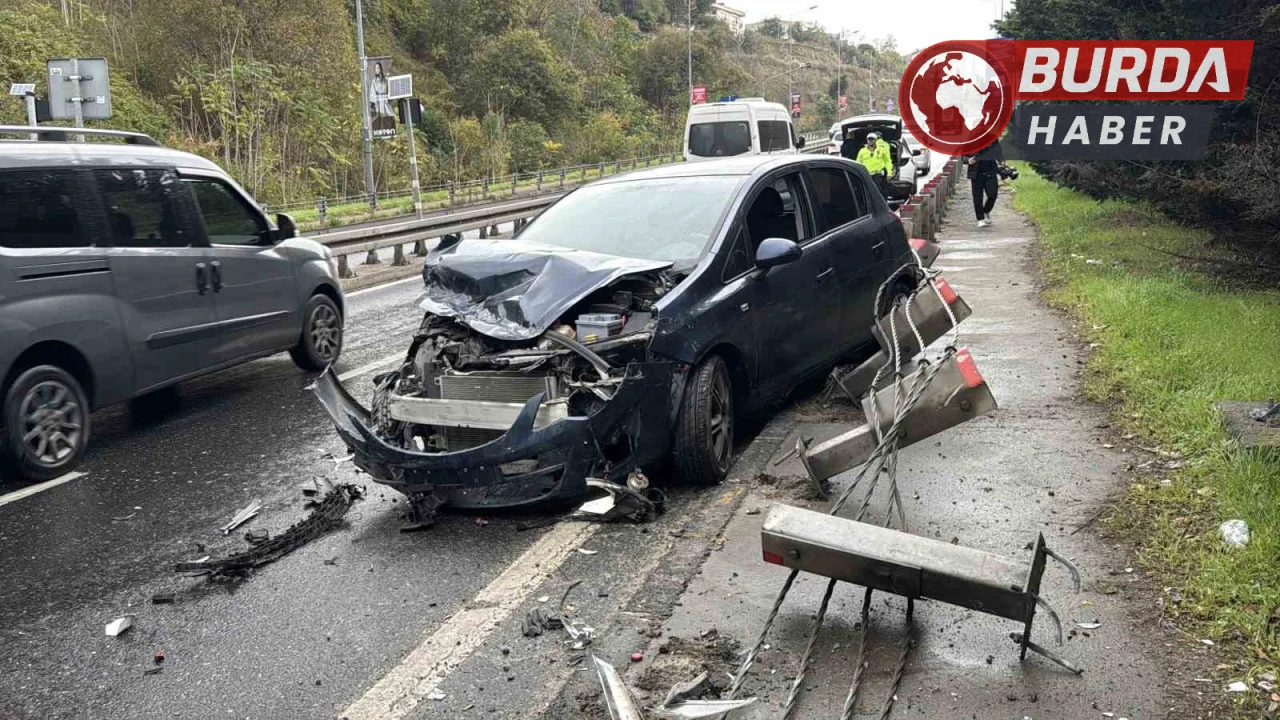Beşiktaş'ta Yoğun Yağmur Kazalara Yol Açtı, Can Kaybı Yaşanmadı