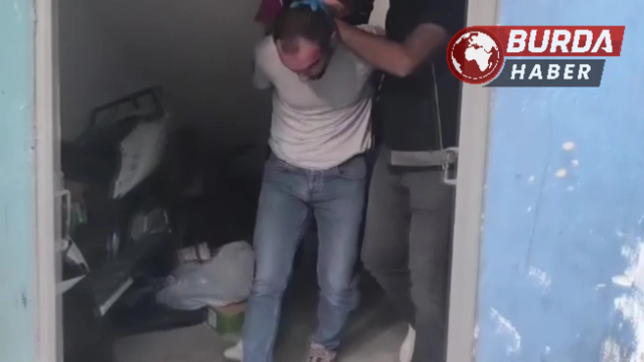 Evinde 472 Kilo Bonzai Ham Maddesi Ele Geçirilen Şüpheli: "İçiciyim"