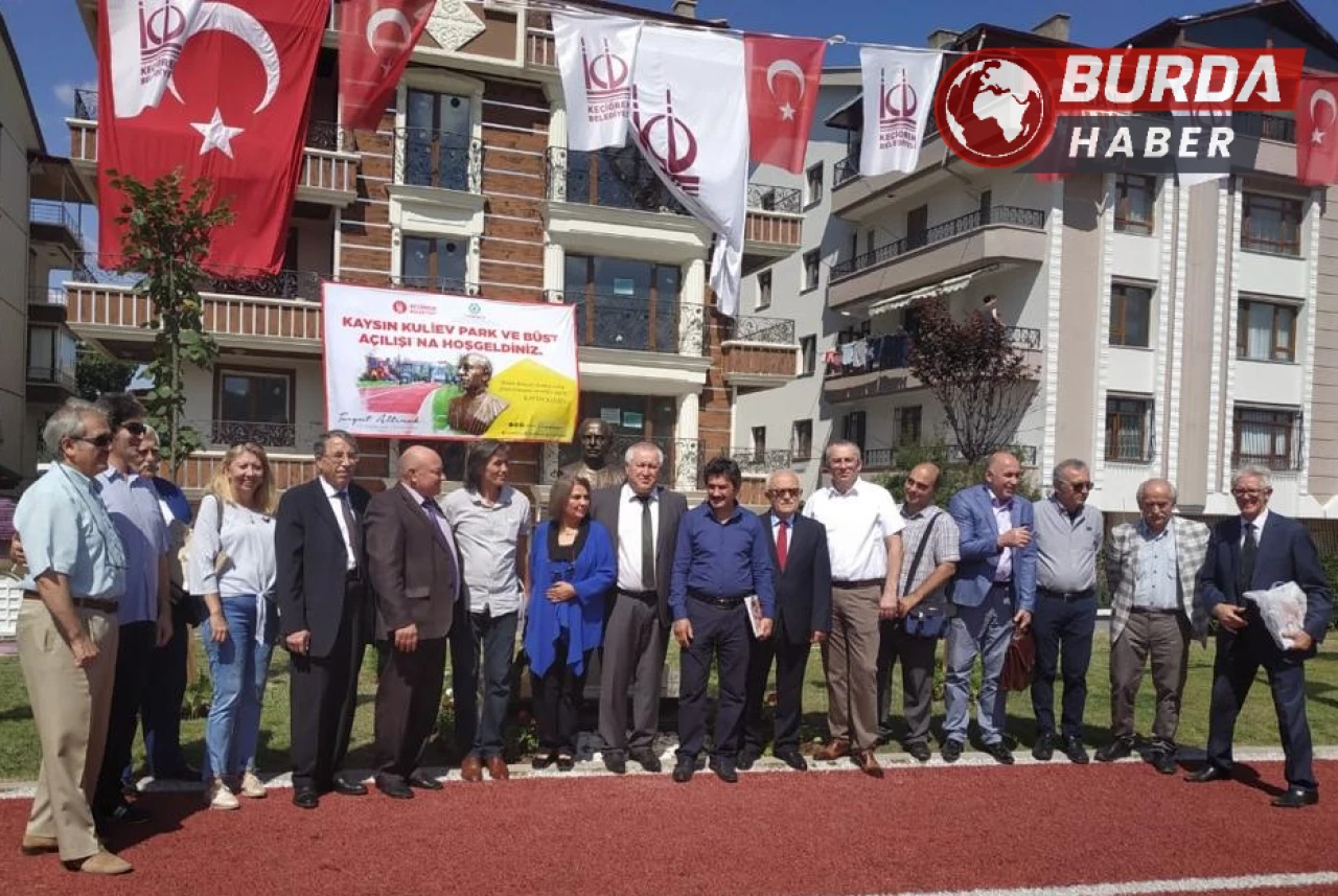 Keçiören'de Çalınan Ünlü Şair Kaysın Kuliyev 'in Büstü Yenilendi