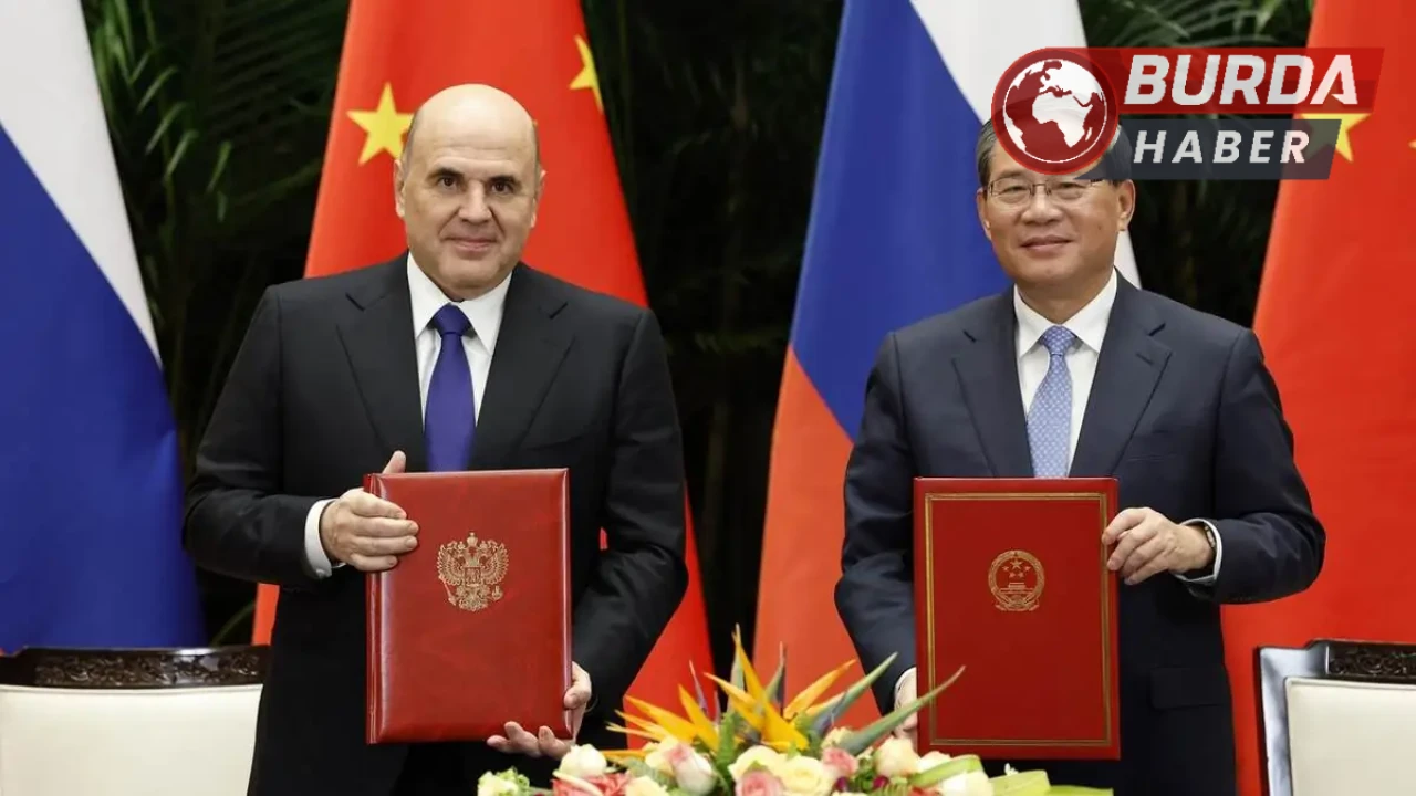 Çin Devlet Başkanı Xi Jinping, Rusya Başbakanı Mişustin ile Görüştü