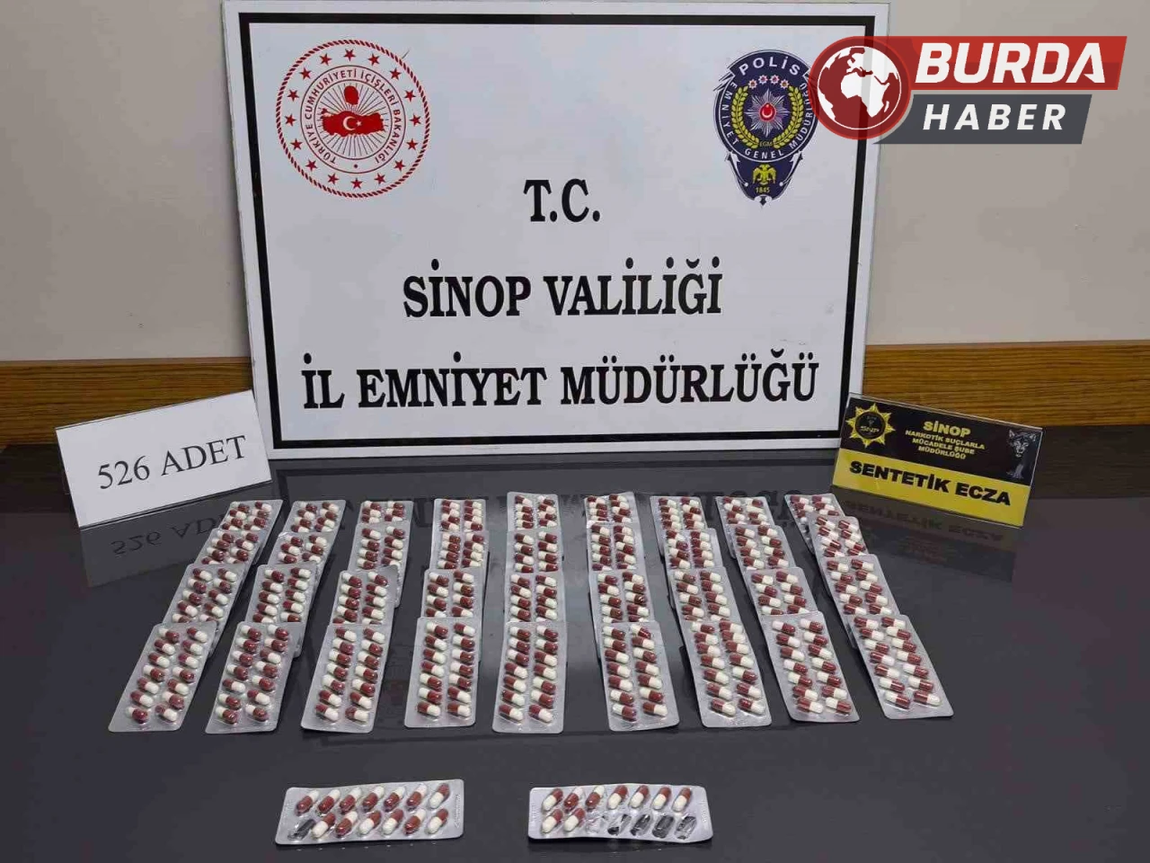 Sinop'ta 526 Sentetik Ecza İle Yakalanan 2 Şüpheli Tutuklandı