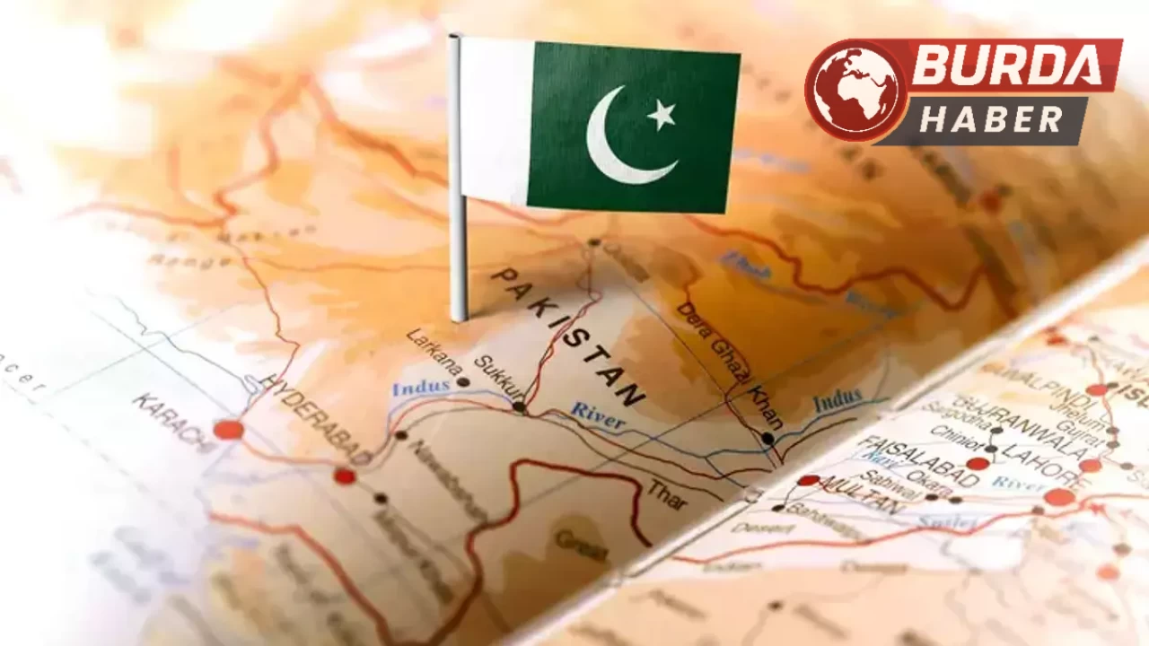 Pakistan’da petrol tankerinin patlaması sonucu 2 kişi öldü.