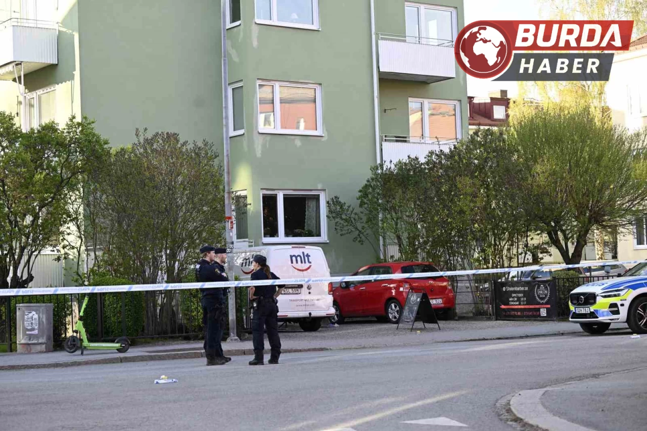İsveç’te bir kuaför salonuna düzenlenen silahlı saldırıda 3 kişi öldü.