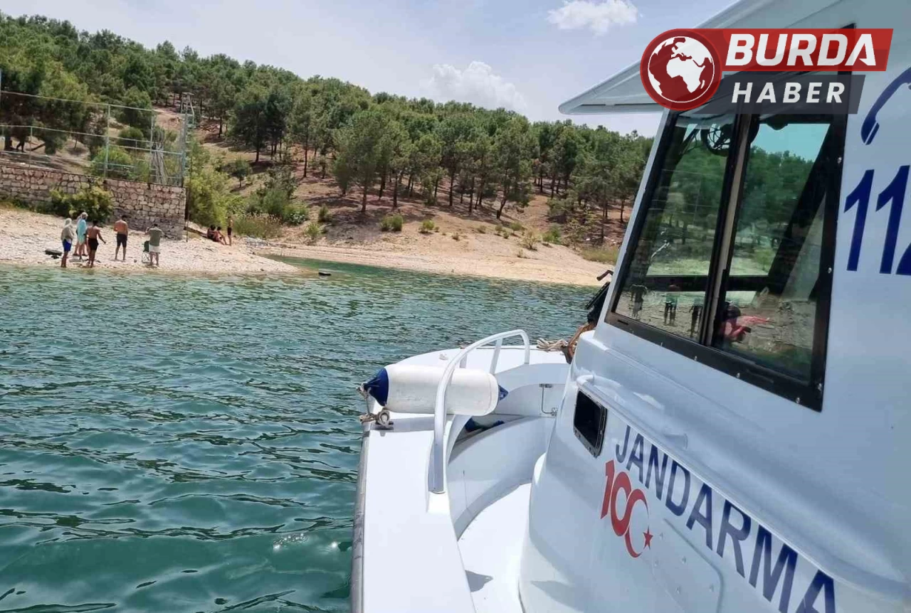 Şanlıurfa’da suda yüzen 32 kişiye 94 bin lira ceza kesildi.