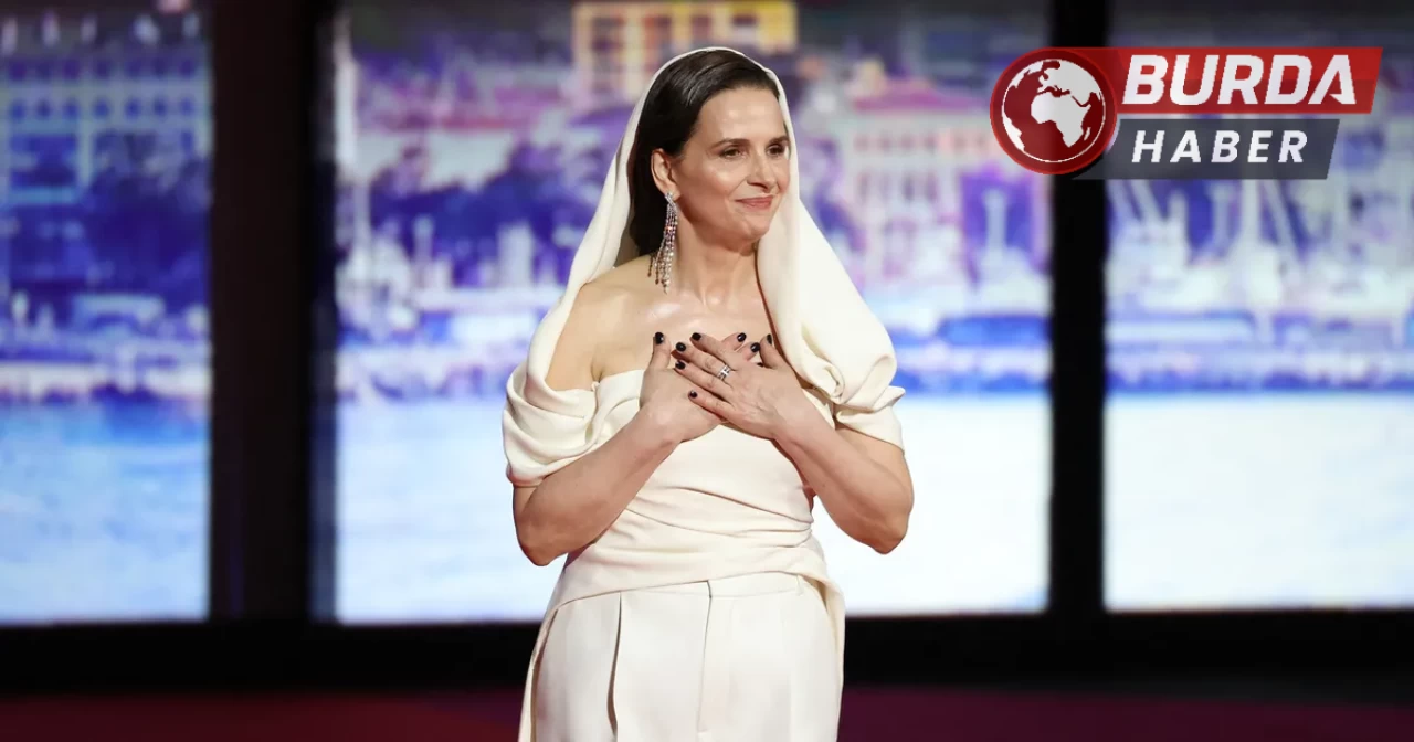 Binoche, Cannes Film Festivalinde Filistinli gazeteci Hassona’yı andı