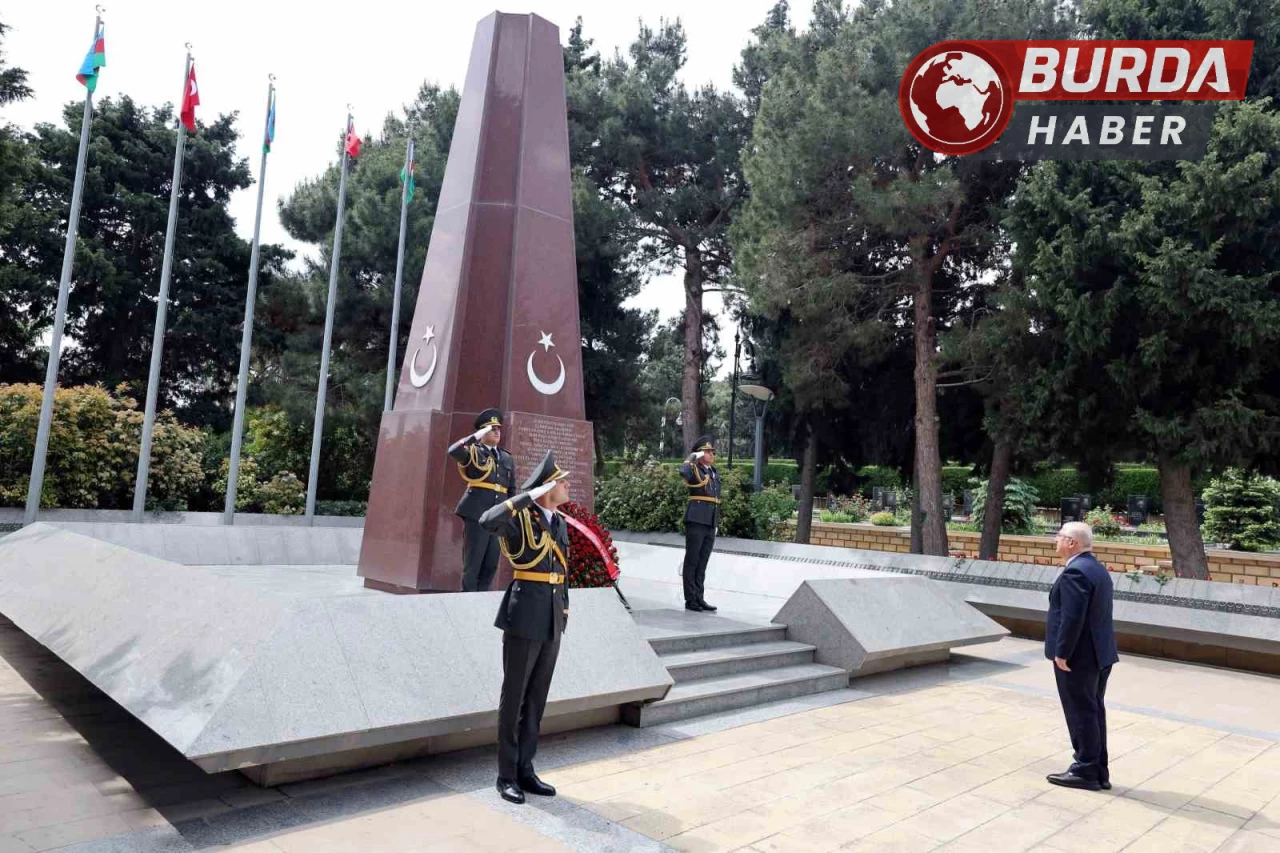Güler,Bakü’de Haydar Aliyev’in mezarı ve Türk Şehitliğini ziyaret etti