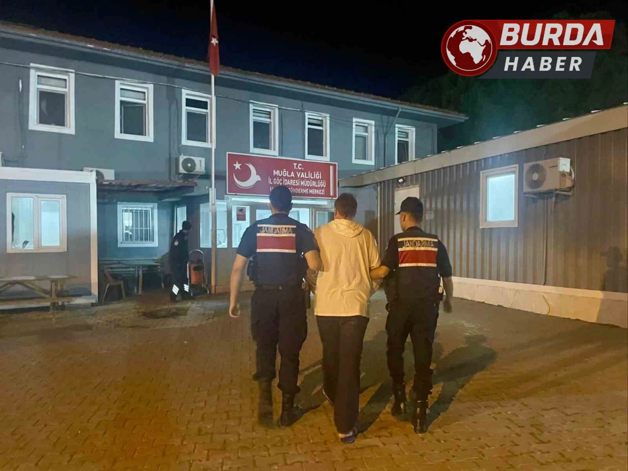 İnterpol tarafından aranan şüpheli Muğla Fethiye’de yakalandı.