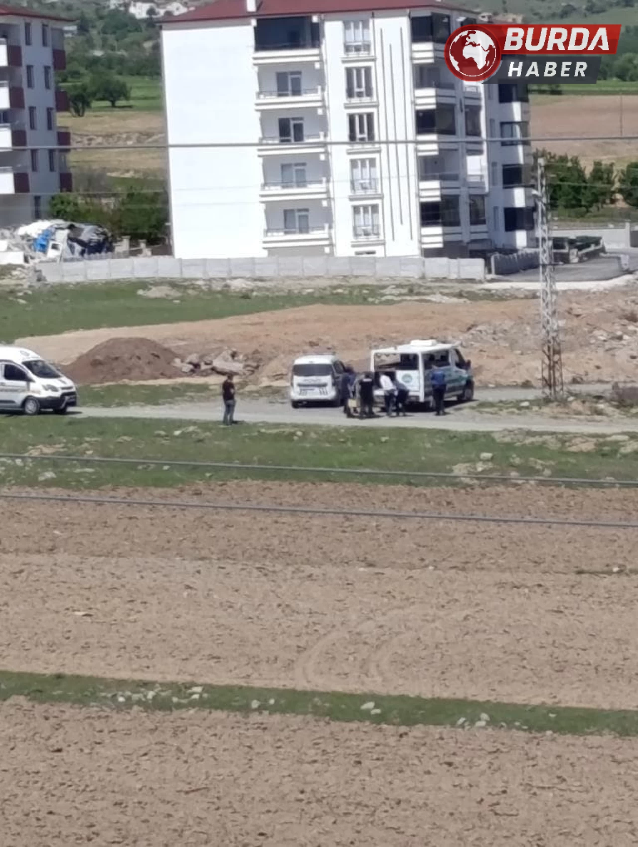 Elazığ’da bir kişi boş arazide ölü halde bulundu.