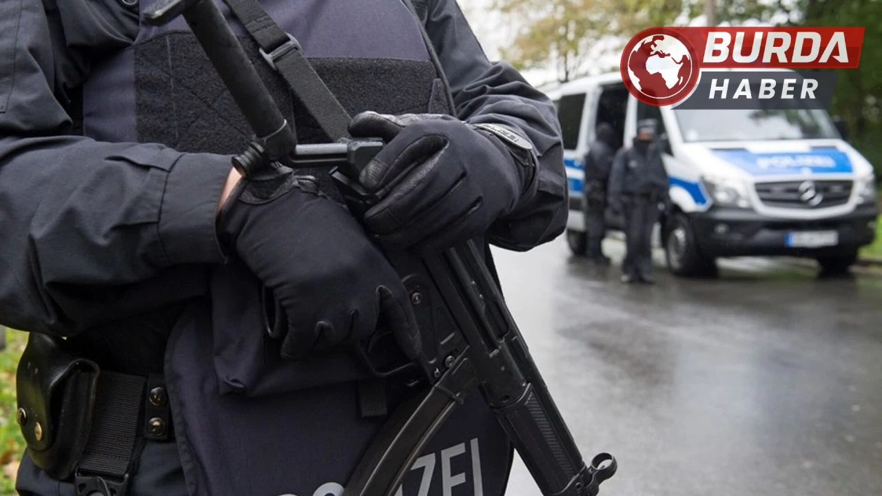 Almanya’da Rusya'ya casusluk yapan Ukrayna uyruklu 3 kişi tutuklandı.