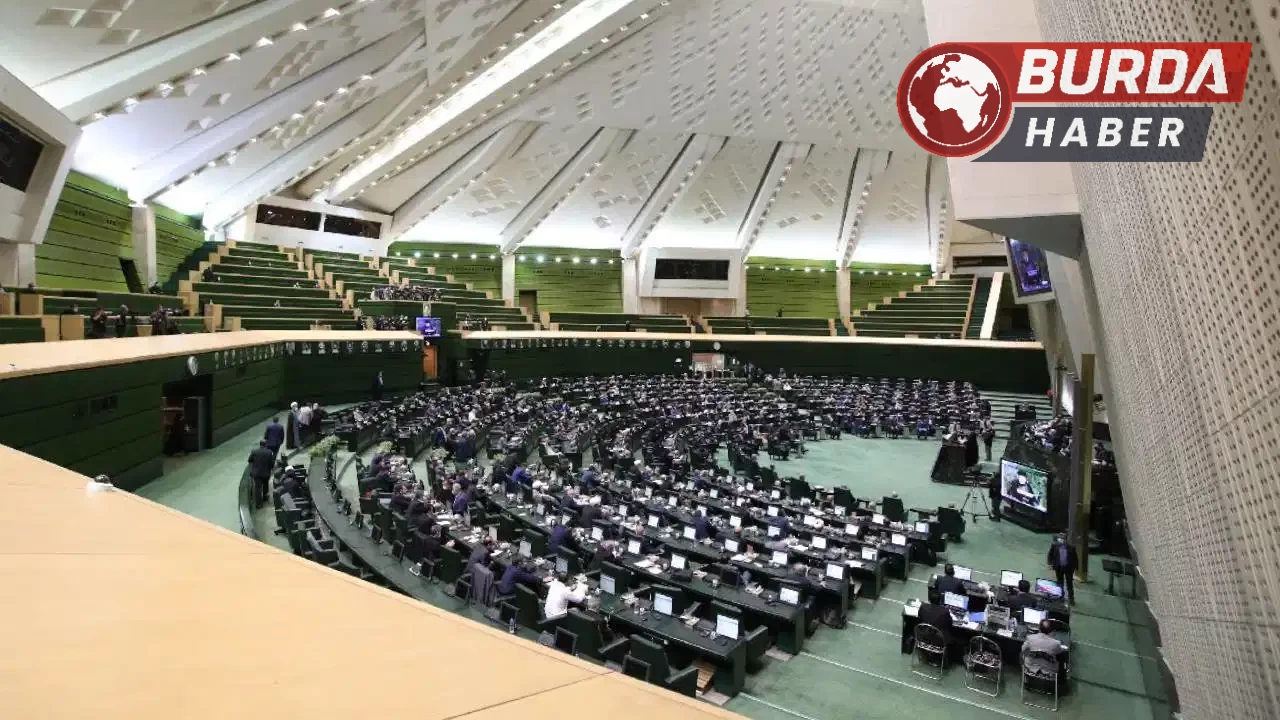 İran’ın NPT'den çekilme talebi meclis gündemine taşınacak.