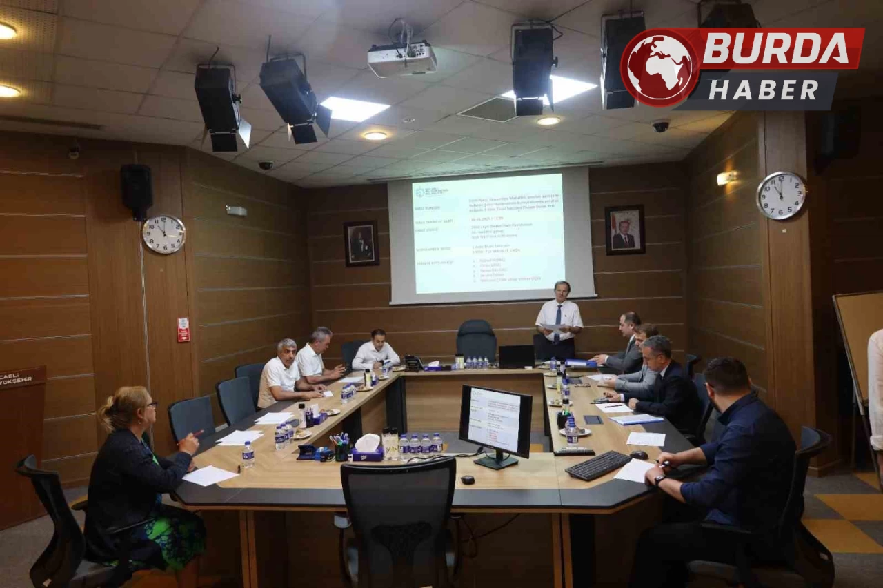 Kocaeli'de tarihi geçmiş ürün satan marketlere ceza!