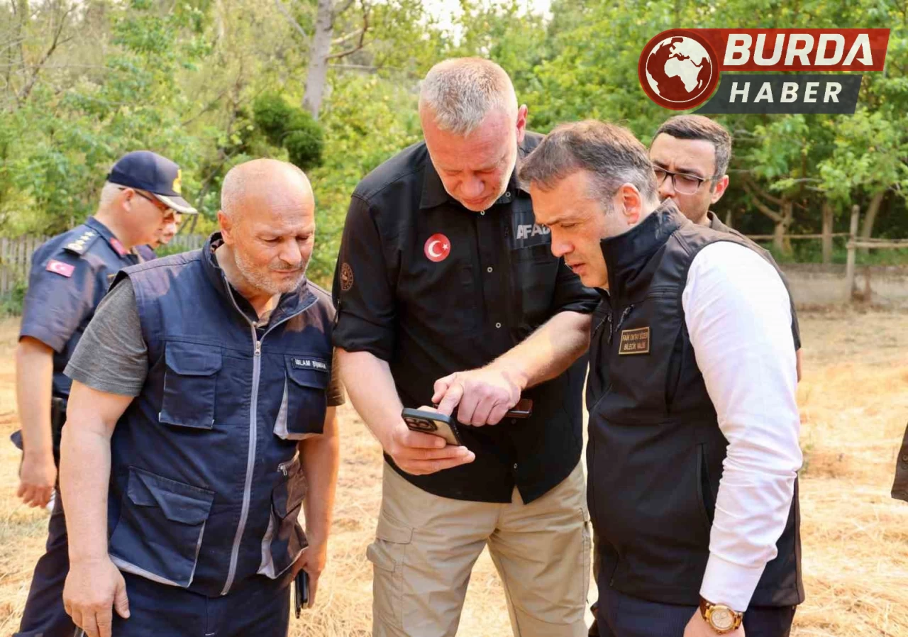 Bilecik’te tedbiren 3 köy boşaltıldı, bölgede kriz merkezi kuruldu.