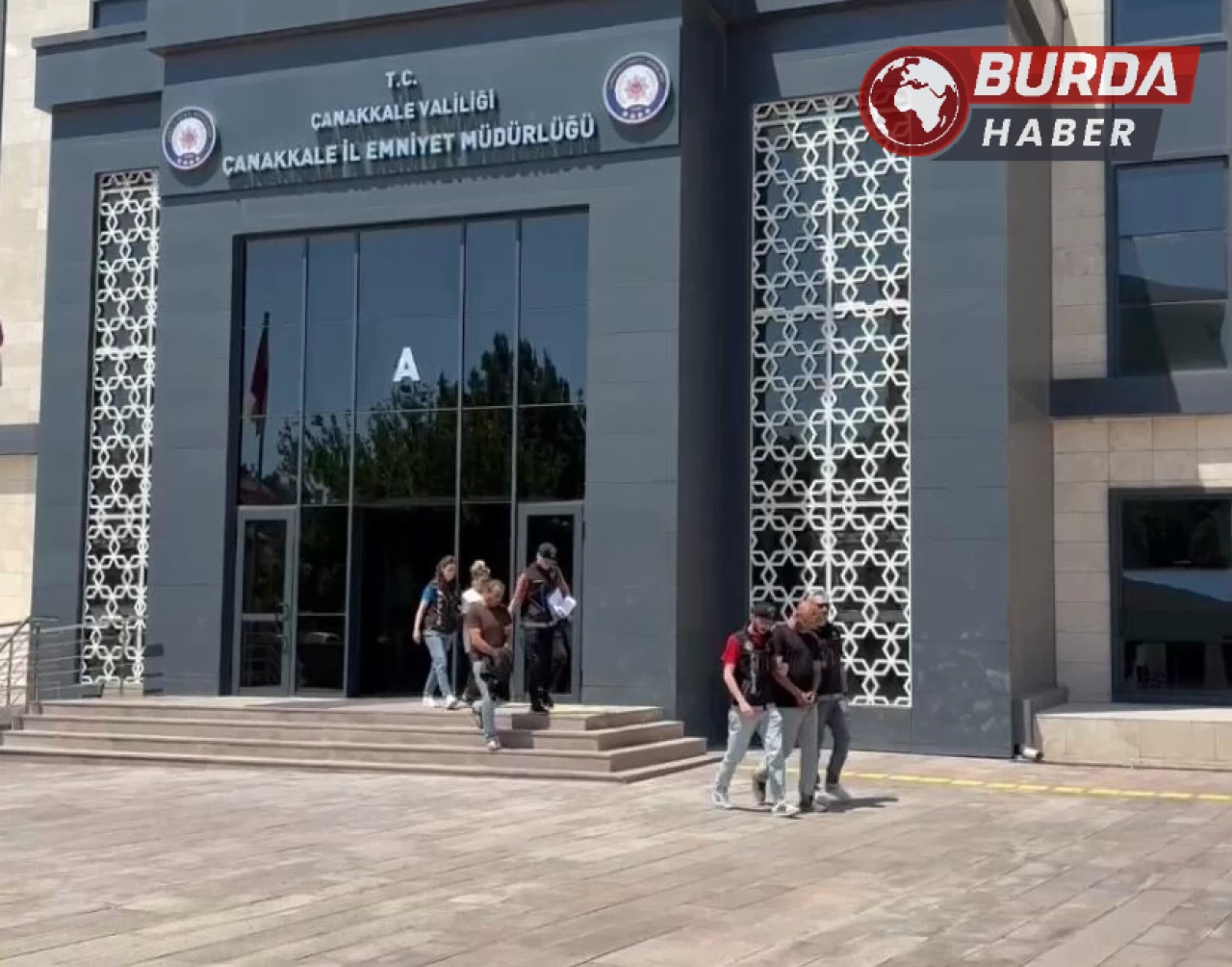 Ayakkabı kutusu içinde değeri 1 milyon TL olan bonzai ele geçirildi.