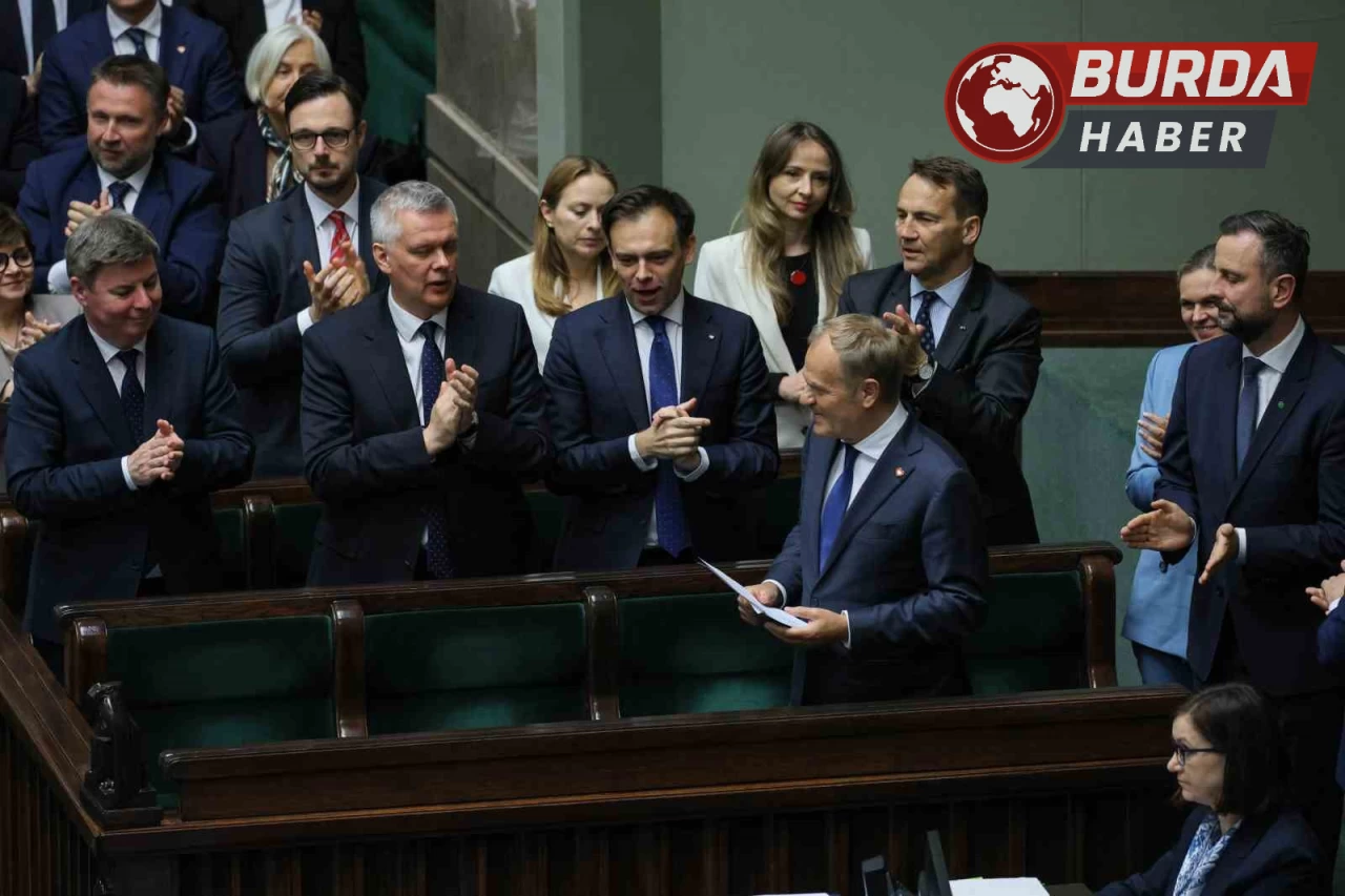 Polonya’da Donald Tusk hükümeti güvenoyu aldı