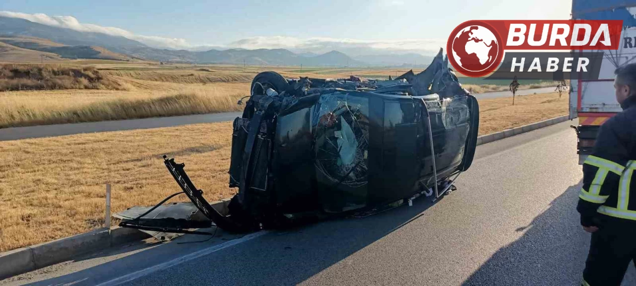 Merzifon’da traktör ve araç çarpıştı: 1 kişi öldü