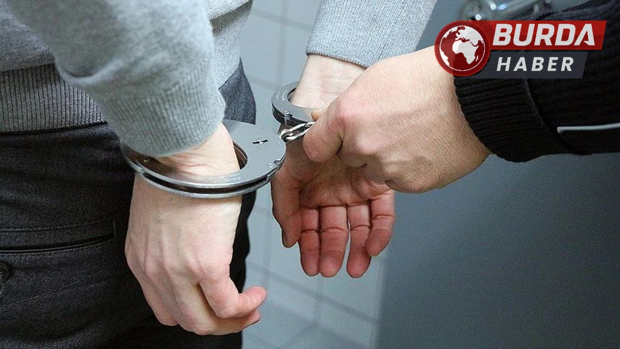 Eşinin yakınlarını bilerek ezdiği iddia edilen koca tutuklandı.