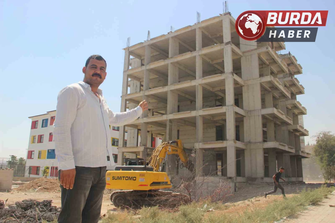 Müteahhit kendisini ihbar etti: Bina yıkımı yapıldı