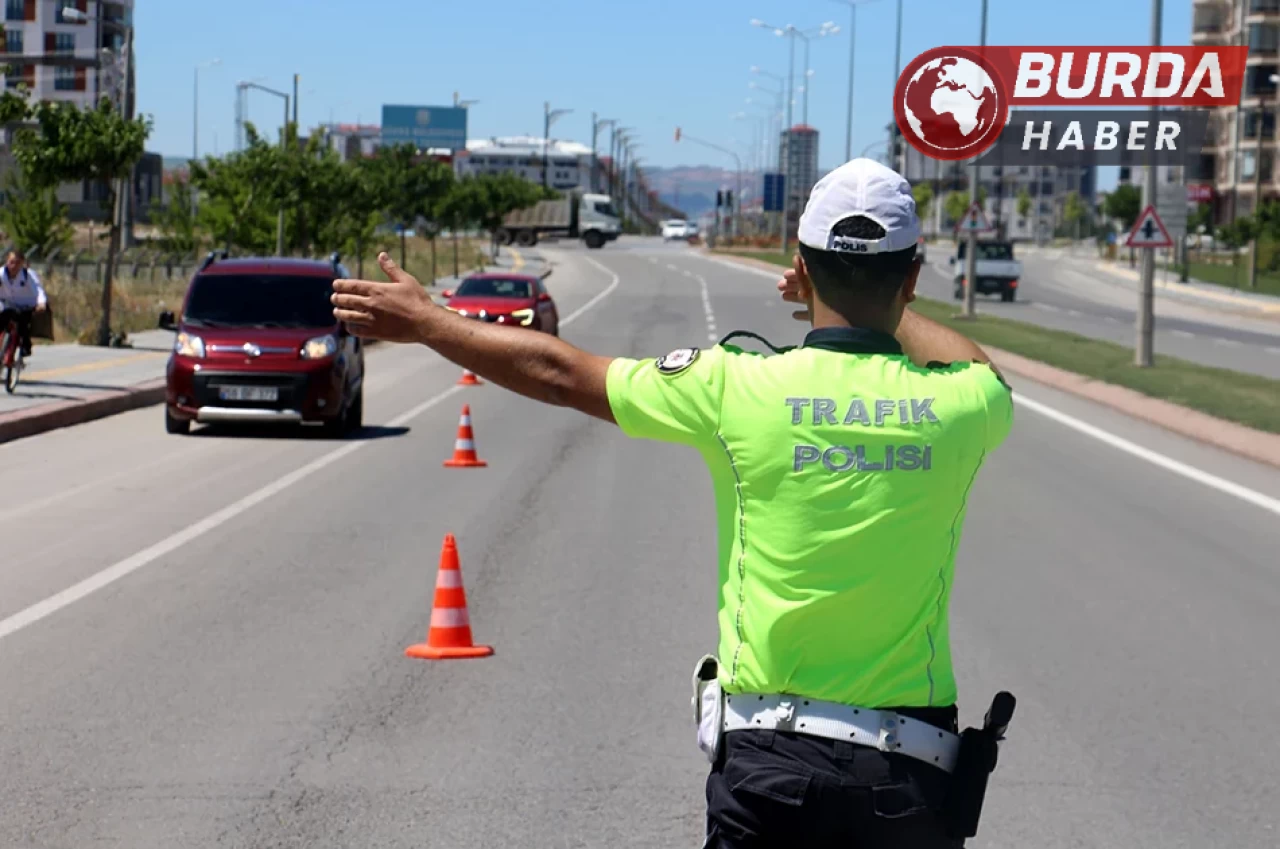 Samsun’da otomobil köprüden yuvarlandı: 12 yaşındaki çocuk öldü