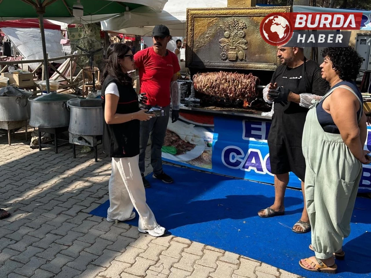 Ulubey festivalinde 300 kilo sahte sucuk yakalandı.