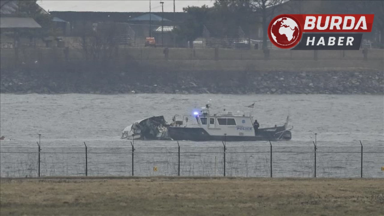 ABD’de helikopter mavnanın üzerine düştü: 2 kişi öldü