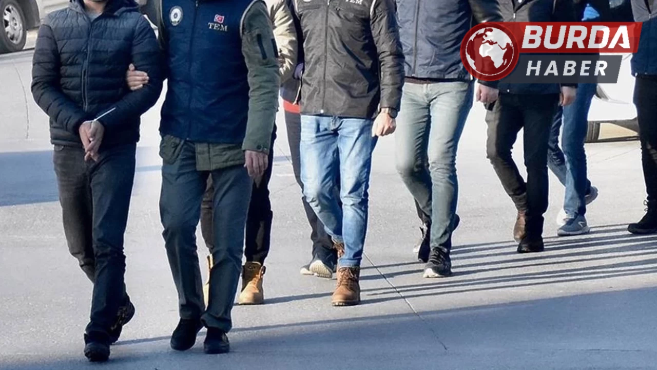 İstanbul’da silahlı suç örgütüne operasyon düzenlendi.