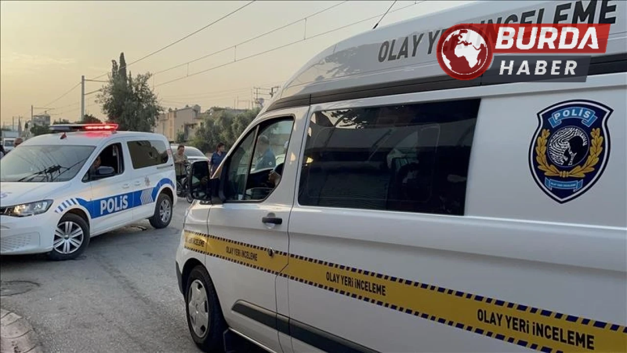 Eşiyle tartışan şahıs, eşini vurduktan sonra intihar etti.