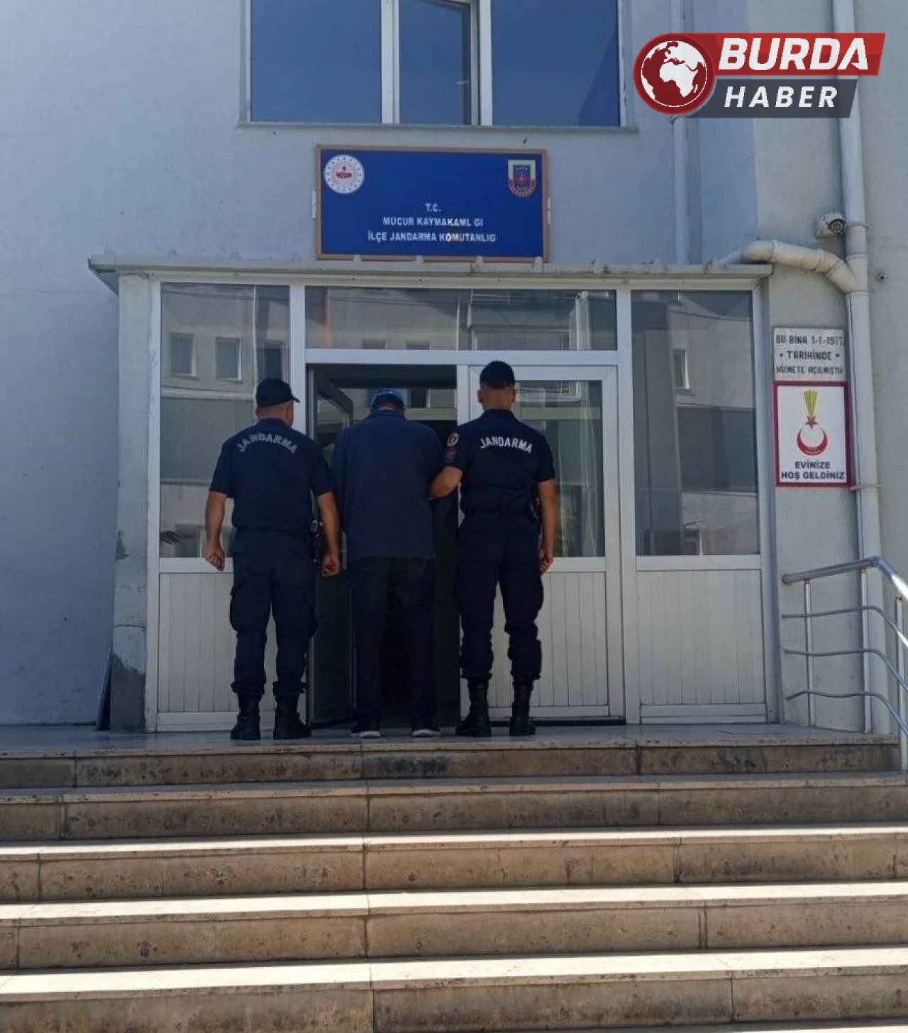 Kırşehir’de cenazeye gelen firari FETÖ hükümlüsü yakalandı.