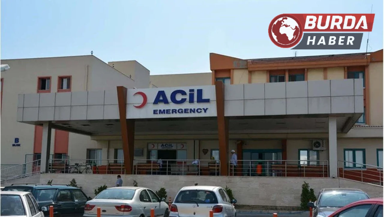 İzmir’de lise öğrencisi önce babasını öldürdü sonra annesini yaraladı.