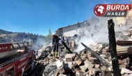 Yangında çöken evde kaybolan kardeşler hala bulunamadı.