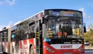 Belediye otobüsü bir kadına çarptı, durumu ağır!