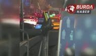 İETT Otobüsünde Şaşırtıcı Anlar: Şoför, Ayağını Akbil Alanına Uzattı