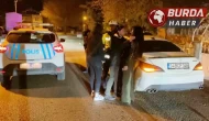 Polisi alarma geçiren alkollü kadınlar gazeteciyi darp ettiler.