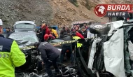 Trabzon’da iki aracın kafa kafaya çarpışması sonucu 7 kişi yaralandı.