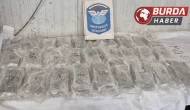 Depo dolusu esrarla Türkiye’ye girmek isterken yakalandı.
