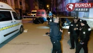 Uzaklaştırma kararı bulunan eşini sokak ortasında öldürdü.