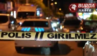 15 yaşındaki genç, husumetlilerinin silahlı saldırısına uğradı.