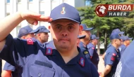 52 özel gereksinimli genç ettikleri yeminle bir günlüğüne asker oldu.
