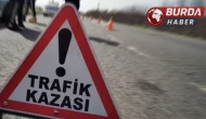 91 yaşındaki sürücü direksiyon başında fenalaştı, 4 araca çarptı.
