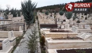Kendisi için mezar kazdırdı, ertesi gün kazdırdığı mezara gömüldü.