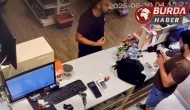 Bodrum'da iki paket sigara için kasiyeri bıçakladılar.