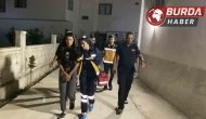 Eşinin eve kilitlediği kadın hap içip intihara kalkıştı.