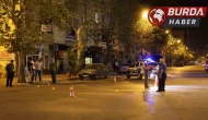 Sokak ortasında silahla defalarca ateş edildi, şüpheliler aranıyor.